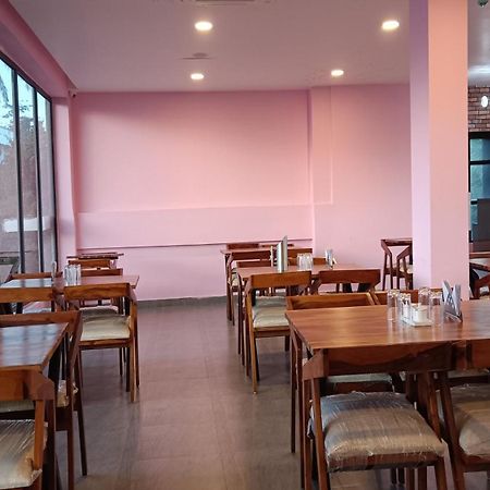 Hotel King Safire Port Blair Esterno foto