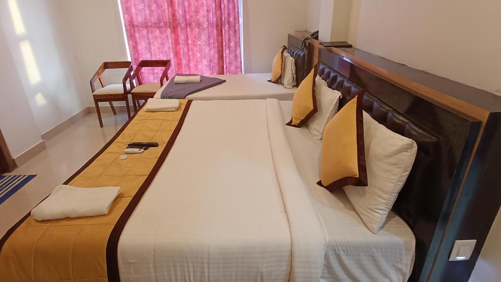 Hotel King Safire Port Blair Esterno foto
