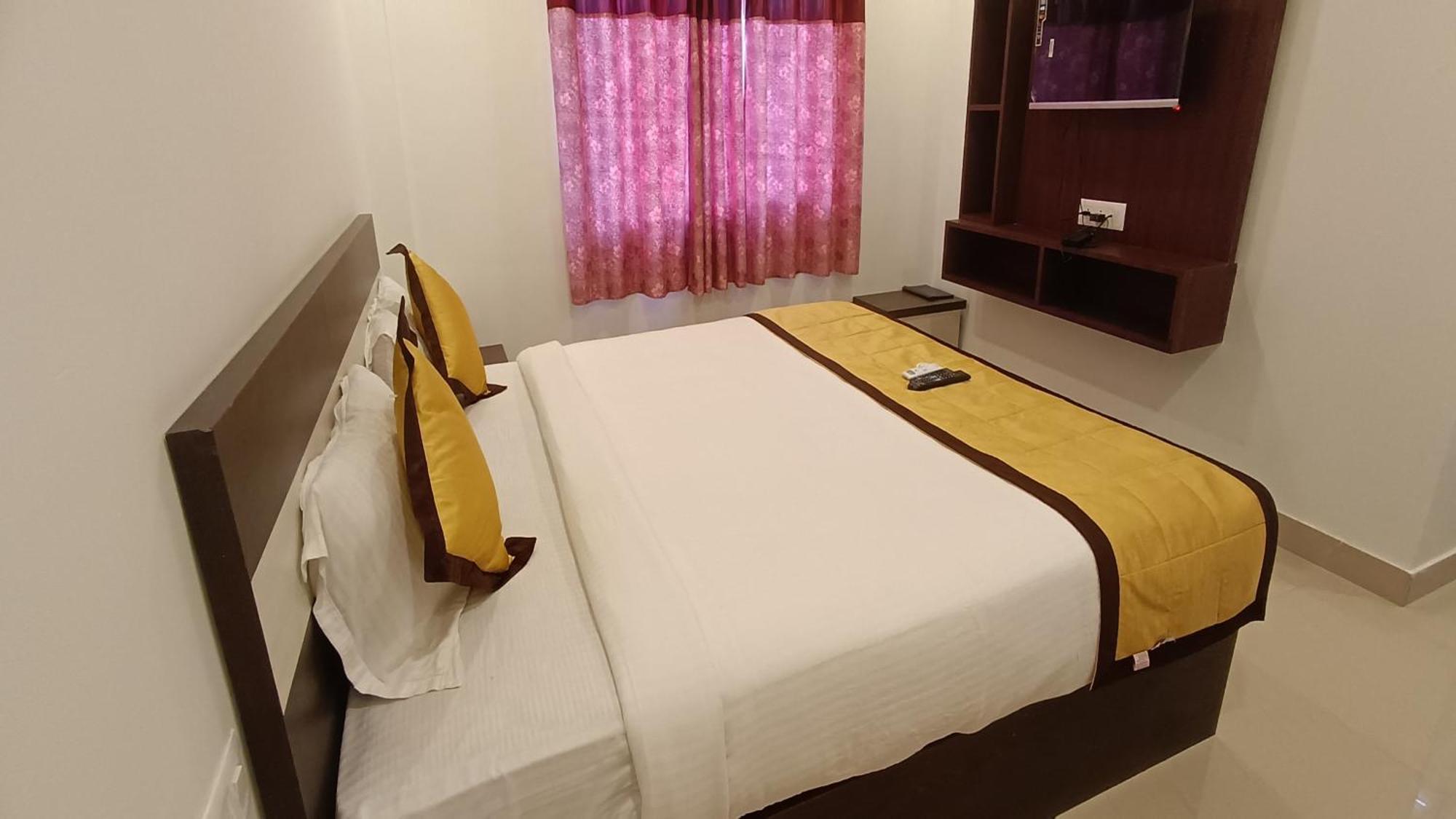 Hotel King Safire Port Blair Esterno foto